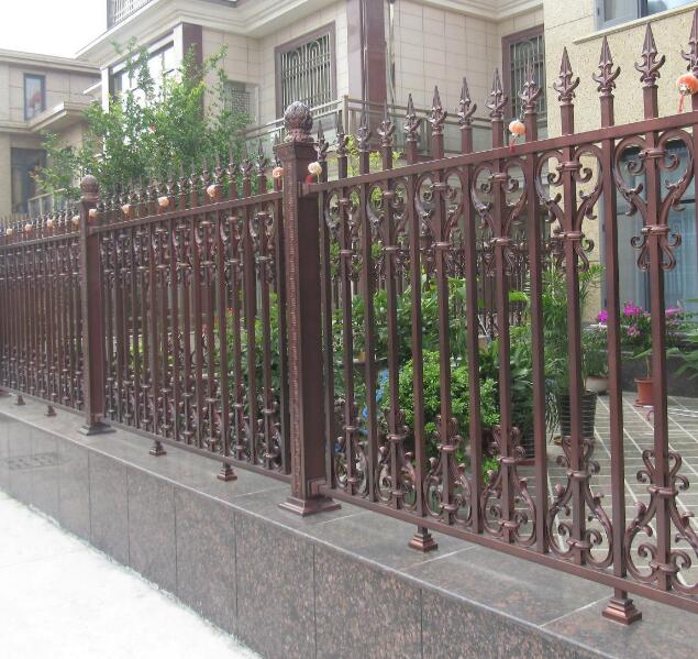 鋁（lǚ）合金護欄